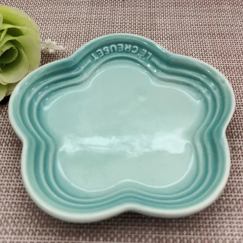 Ceramic Elevated Cat Bowl – Anti-Vomiting & Whisker Stress-Free Feeder