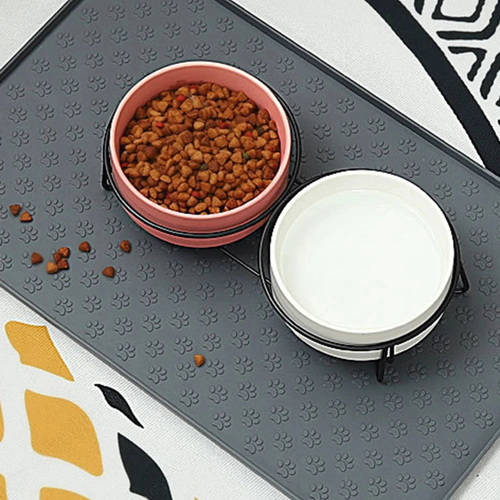 Non-Spill Silicone Pet Placemat – Foldable Waterproof Feeding Mat